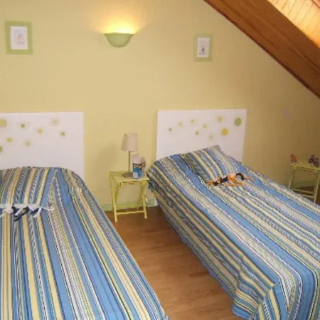 Maison La Couarde-sur-mer, 4 Pieces, 6 Personnes - Fr-1-258-7 Hotel 4*